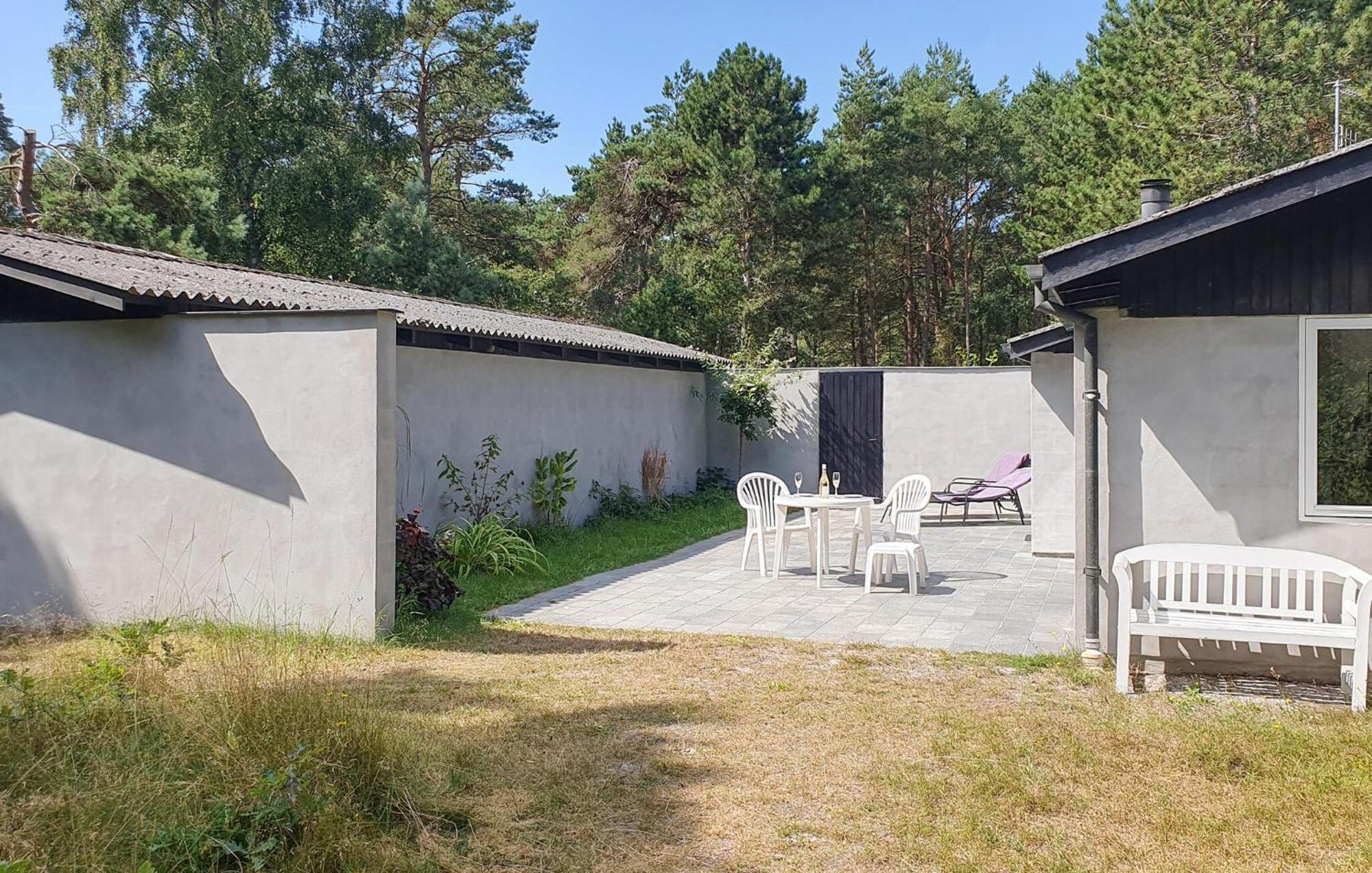 3 Bedroom Awesome Home In Neksø Exterior foto